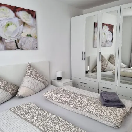 Am Park Semesterbostad *