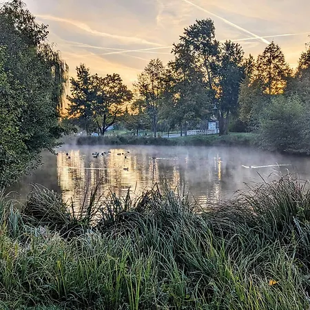 Am Park 度假居 *